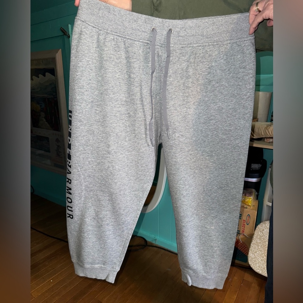 Capri sweat pants